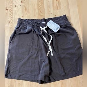 NWT Jax & Lennon High Waisted Shorts in Faded Black (XL)